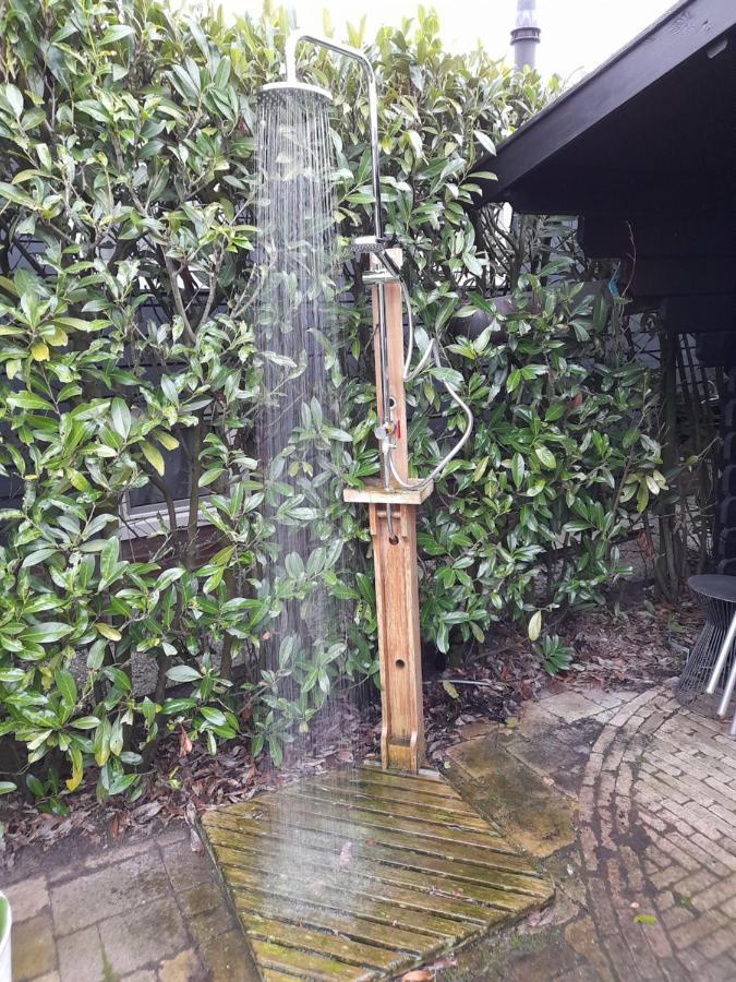 Wuivend Riet Gelegen Op Resort Venetie Giethoorn Kültér fotó